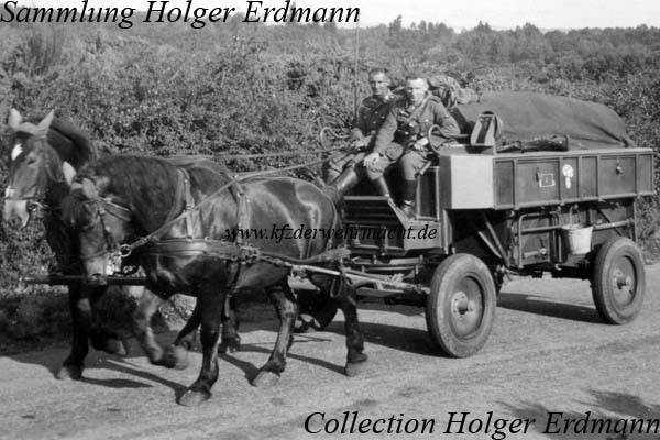 HF.7 Stahlfeldwagen (German Horse drawn Wagon + 2 figures) – Image 2