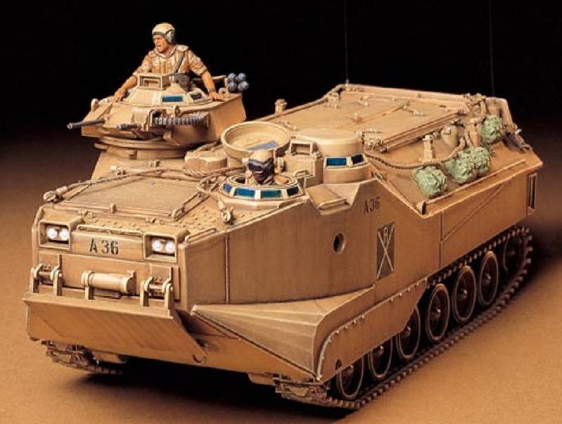 U.S Marine AAVP7A1 w/ugws – Image 2