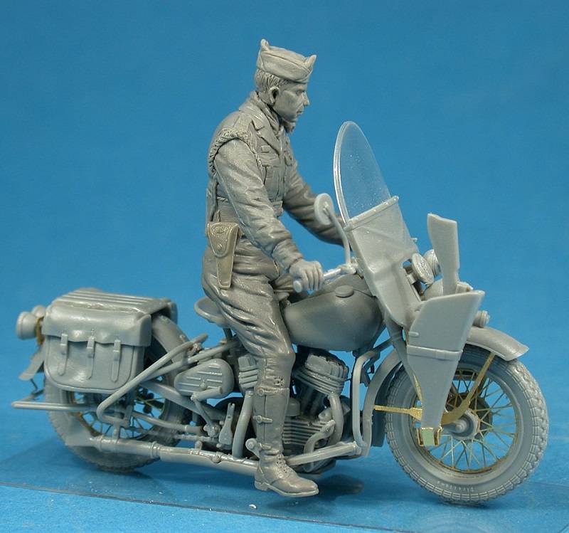 U.S. MILITARY POLICEMAN w/MOTORCYCLE – Image 11