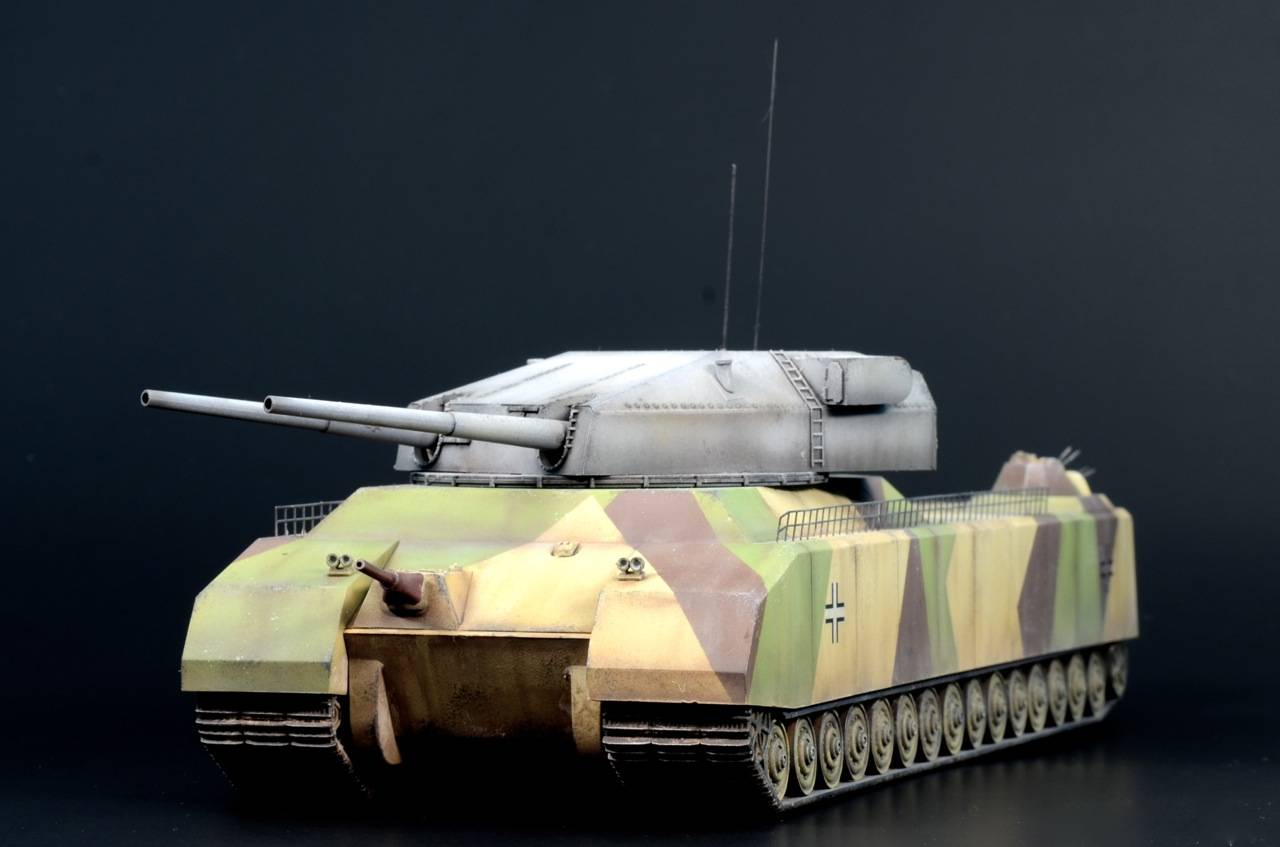Landkreuzer P1000 Ratte & Panzer VIII Maus – Image 16