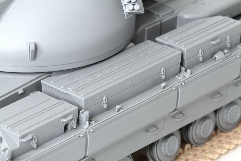 British Heavy Tank Conqueror Mark 2 – Image 8