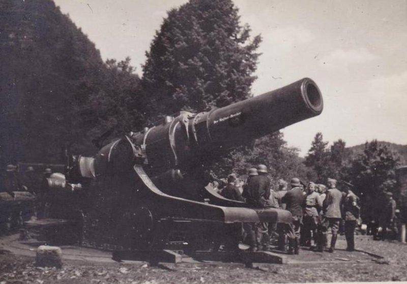 SKODA 42CM M.1917 HEAVY SIEGE HOWITZER w/ Erich von Manstein Siege Of Sevastopol 1942 – Image 9