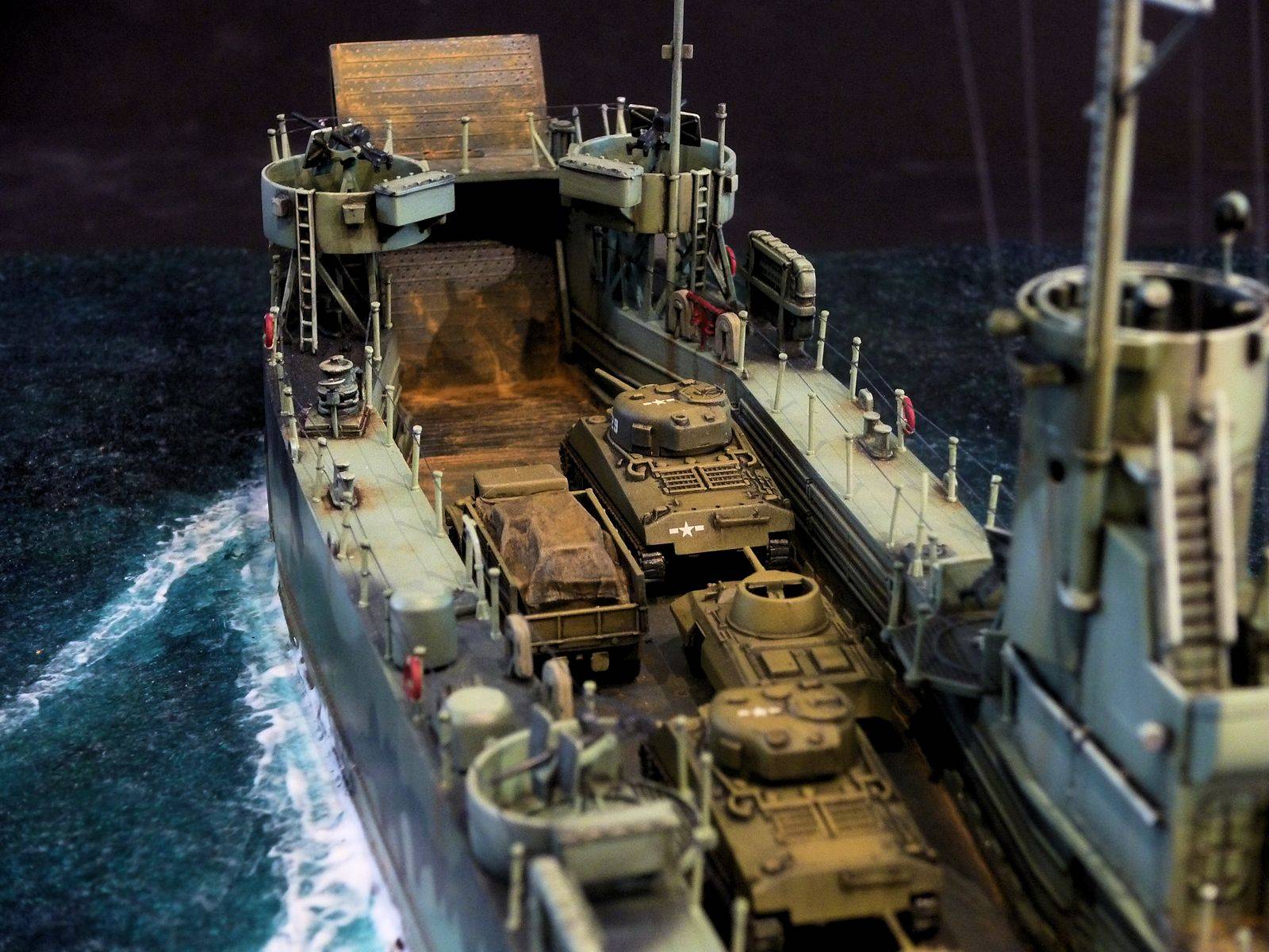 U.S.Navy Landing Ship Medium "early" – Image 14