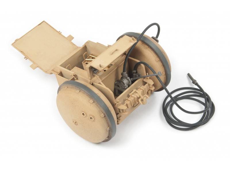 British ROTA Trailer with 2 Pounder Ammunition Set – Image 3