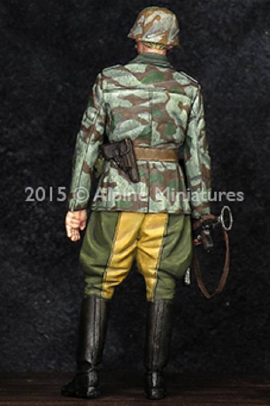 German Grenadier Officer – Image 9