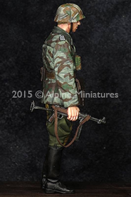 German Grenadier Officer – Image 10