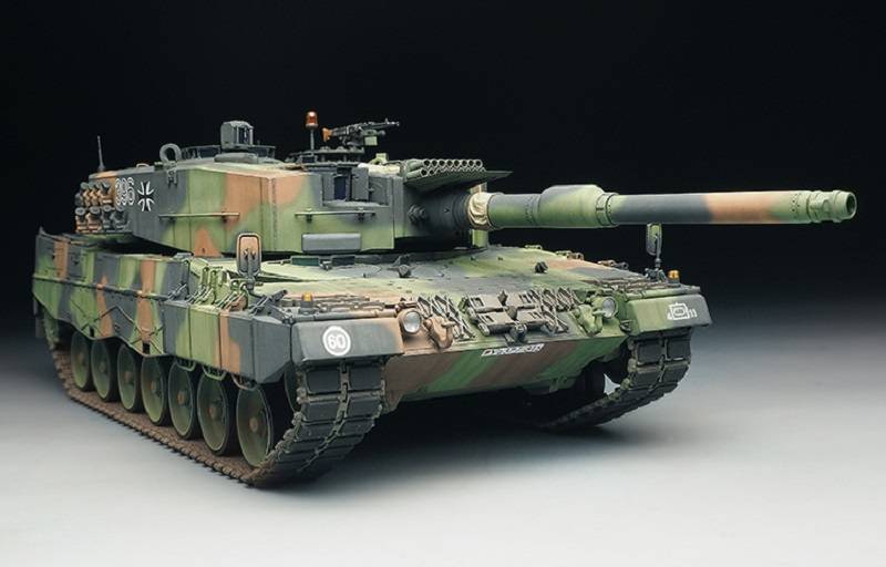 German Main Battle Tank Leopard 2 A4 – Image 2