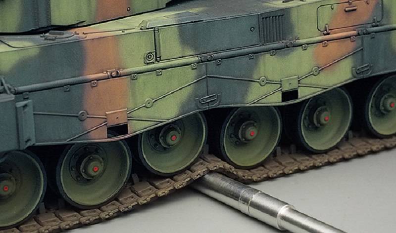 German Main Battle Tank Leopard 2 A4 – Image 10