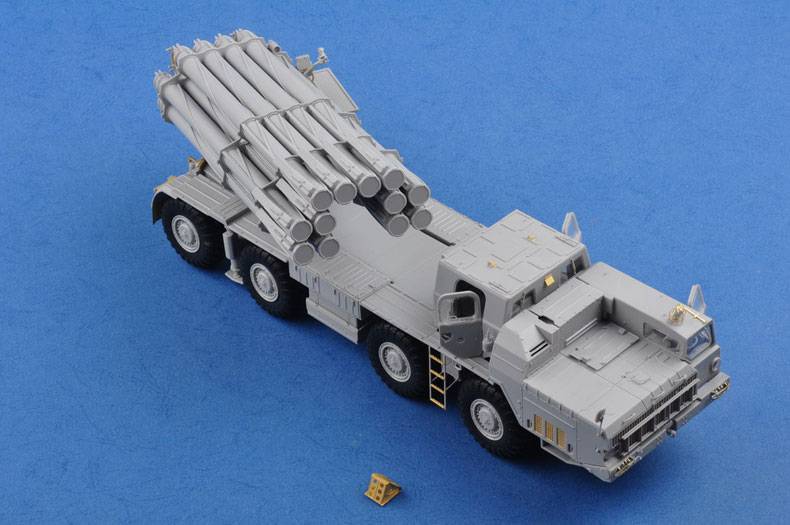 Russian 0A52-2 SMERCH-M Multiple Rocket Launcher of RSZO 8K58 SMERCH MLRS – Image 7