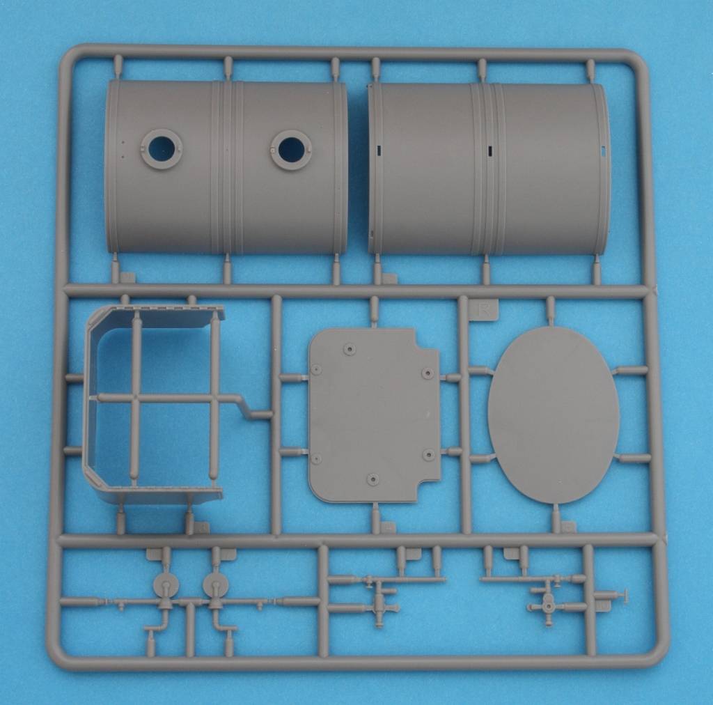 Chevrolet C60S Petrol Tank – Image 13