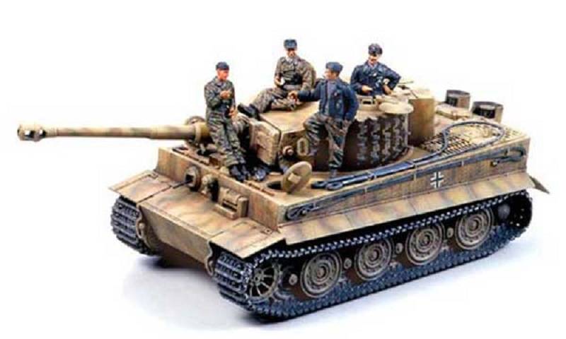 German Tiger I Late Version - w/Ace Commander & Crew Set – Image 3