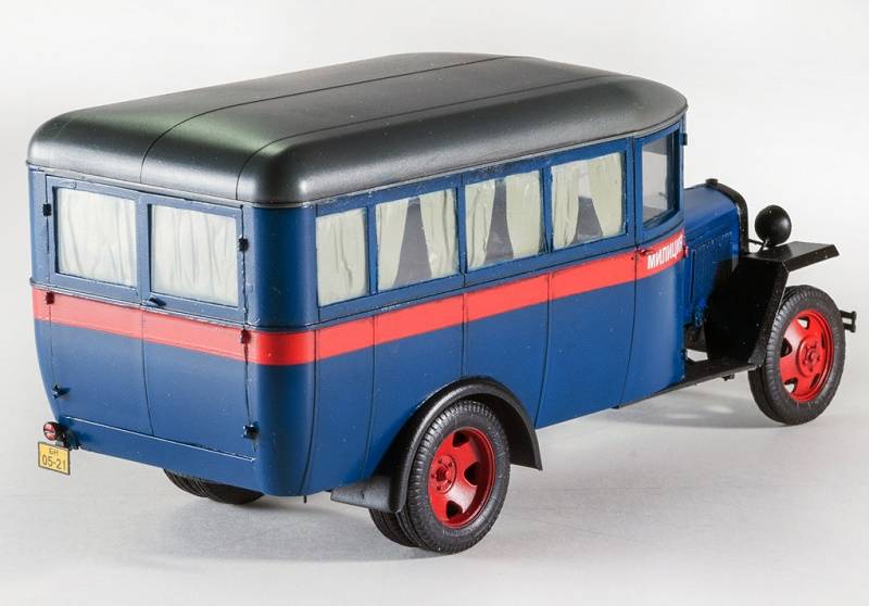 PASSENGER BUS GAZ-03-30 – Image 13
