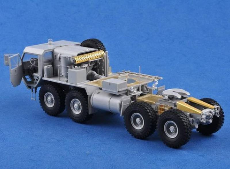 HEMTT M983 Tractor – Image 15