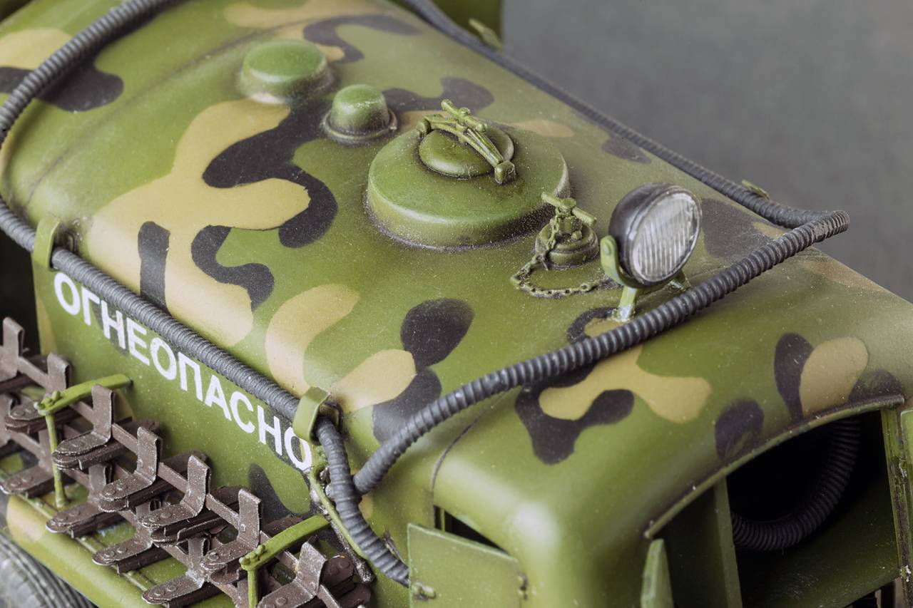BZ-38 REFUELLER – Image 8