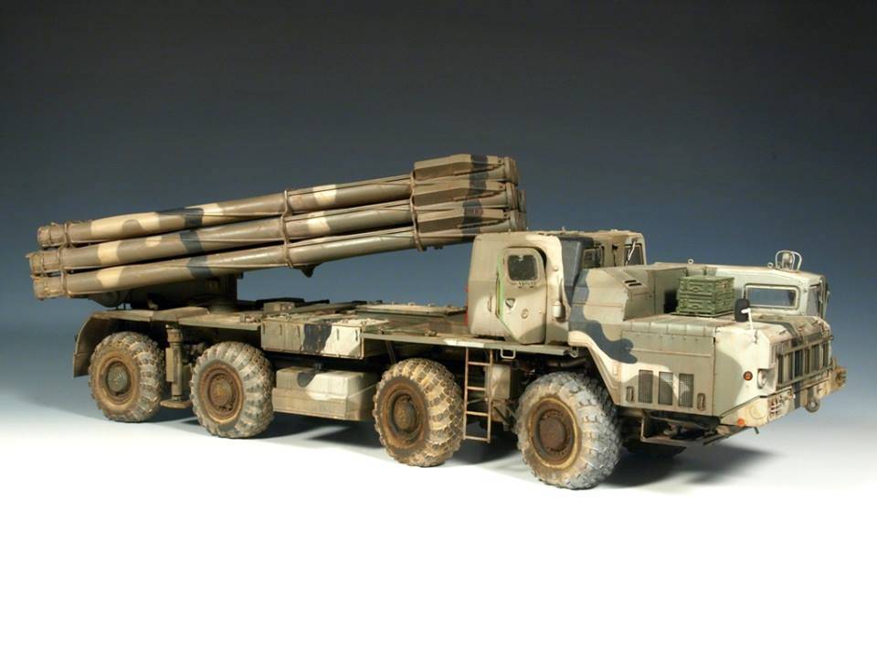 9A52-2 Smerch Russian Long-Range Rocket Launcher – Image 3