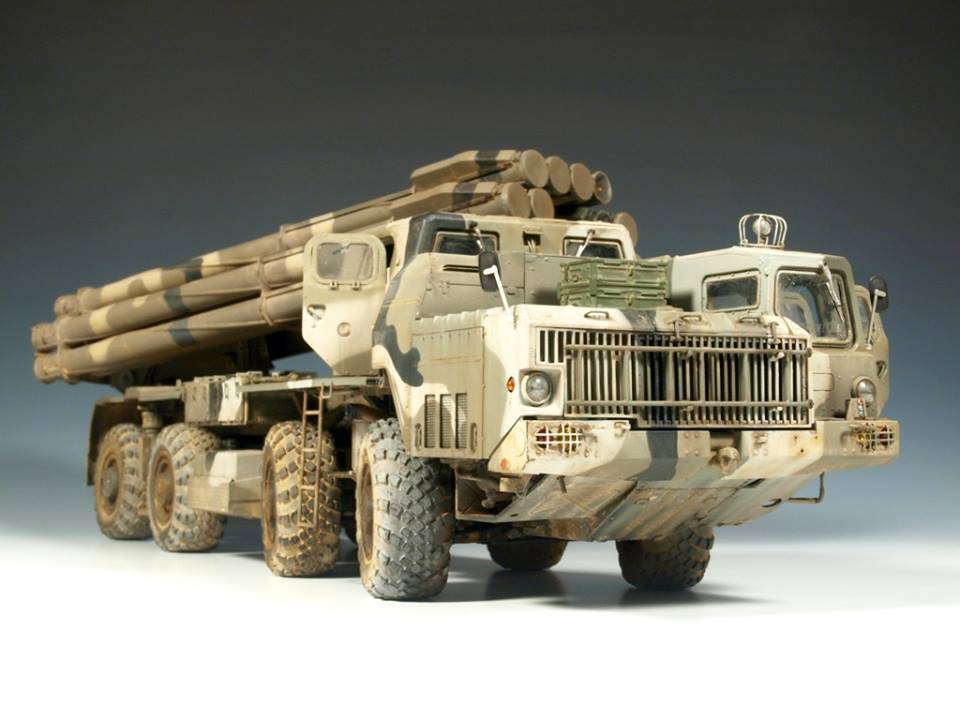 9A52-2 Smerch Russian Long-Range Rocket Launcher – Image 5