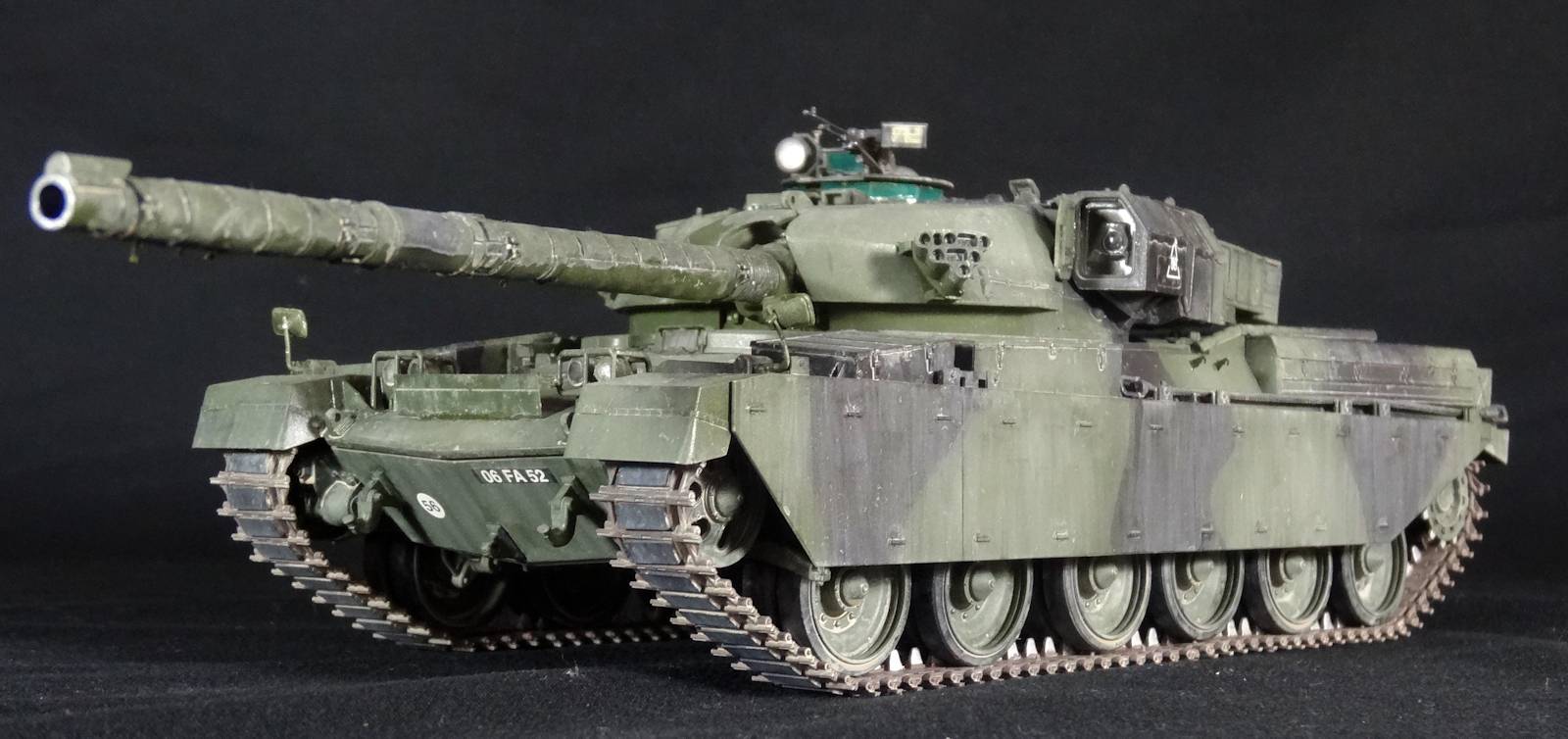 British Main Battle Tank Chieftain Mk.11 – Image 3