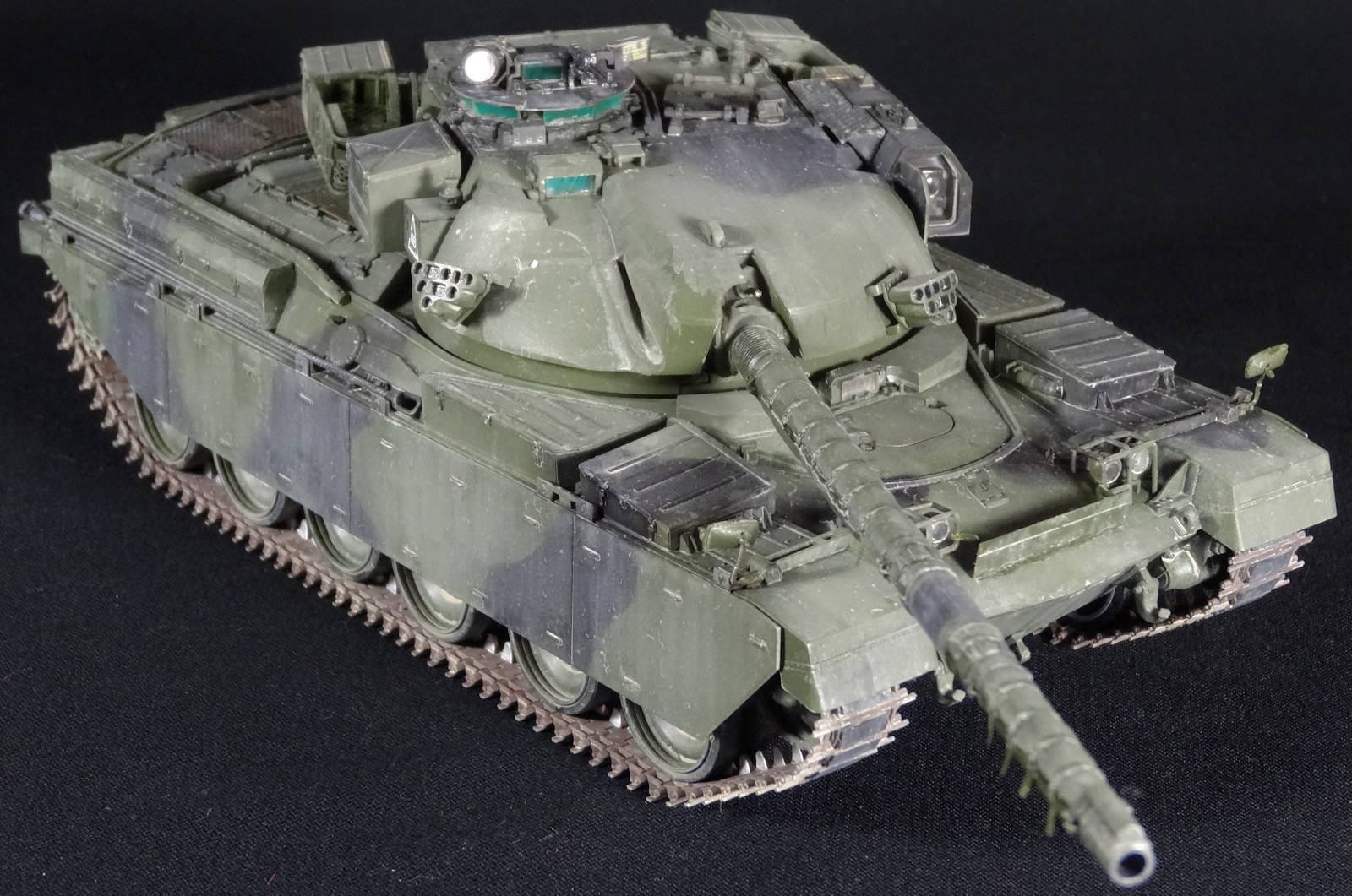 British Main Battle Tank Chieftain Mk.11 – Image 4