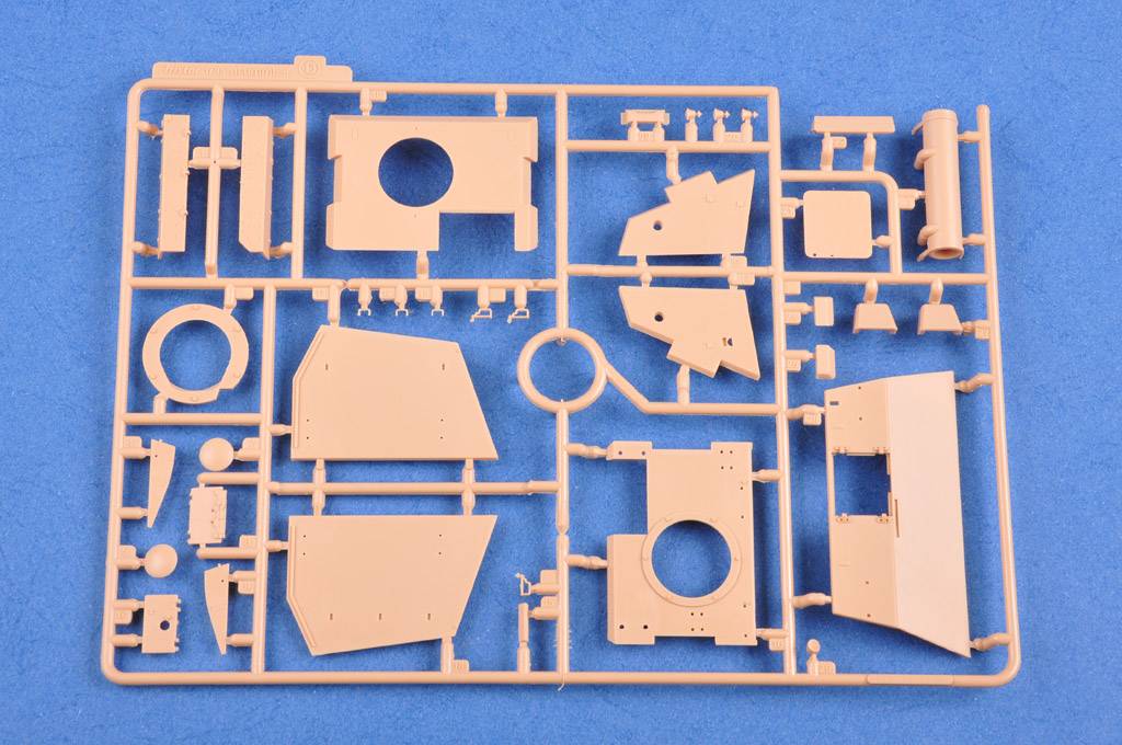 German STURMPANZER IV EARLY VERSION(MID PRODUCTION) W/ INTERIOR – Image 4