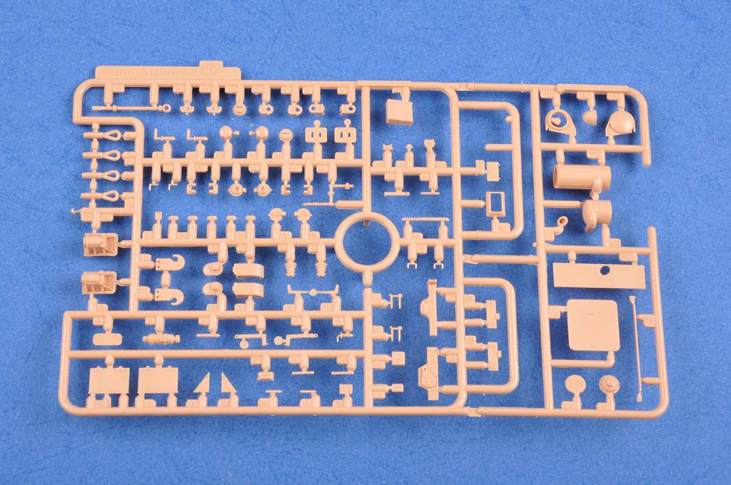 German STURMPANZER IV EARLY VERSION(MID PRODUCTION) W/ INTERIOR – Image 11
