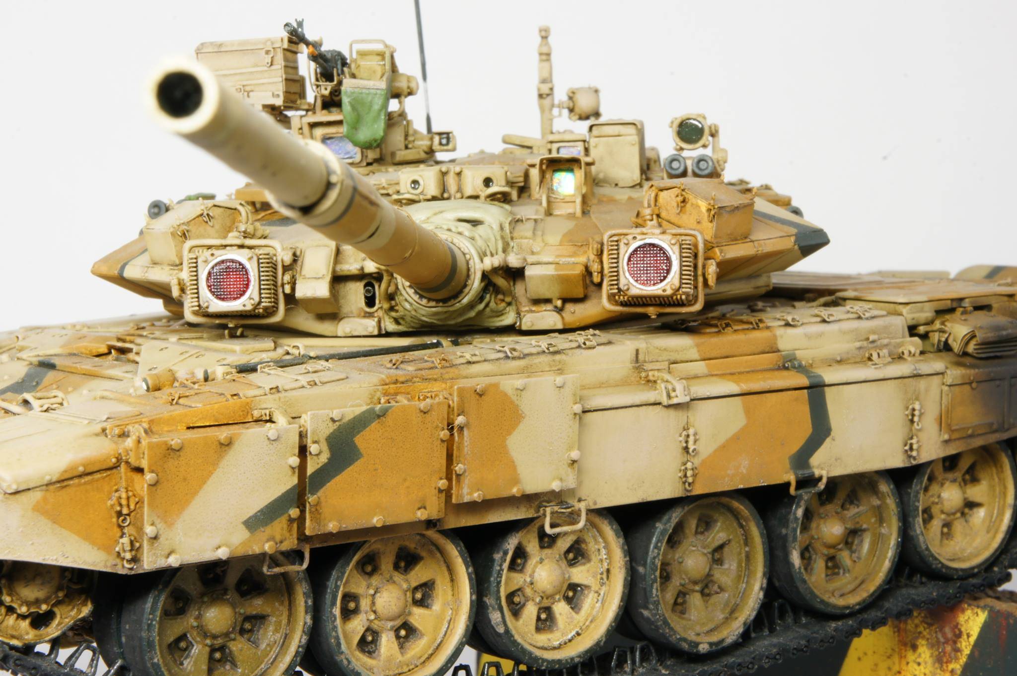 Russian T-90A Russian Main Battle Tank – Image 15