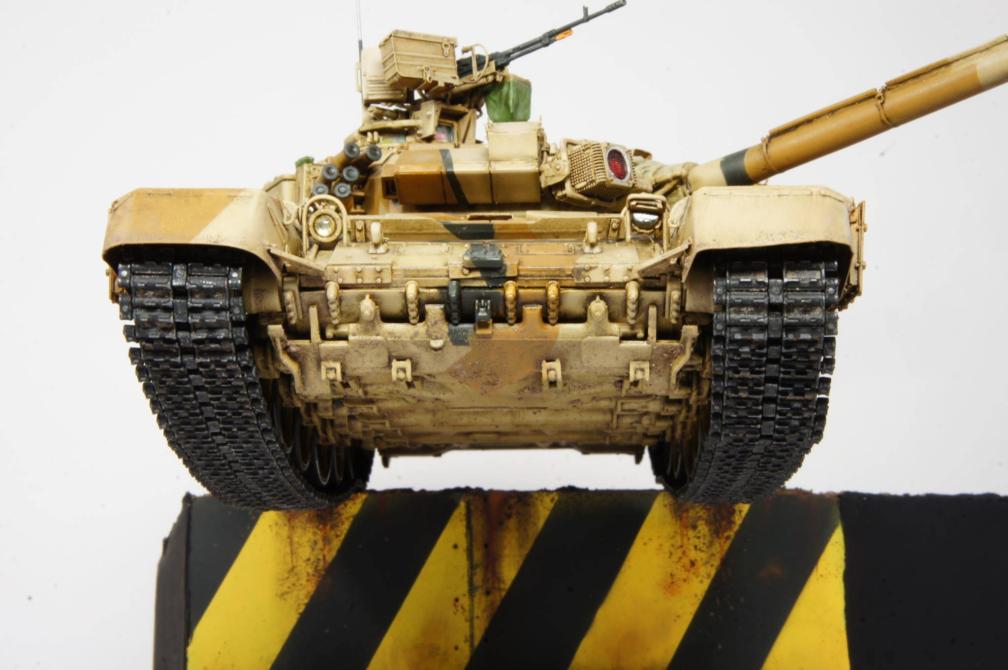 Russian T-90A Russian Main Battle Tank – Image 18