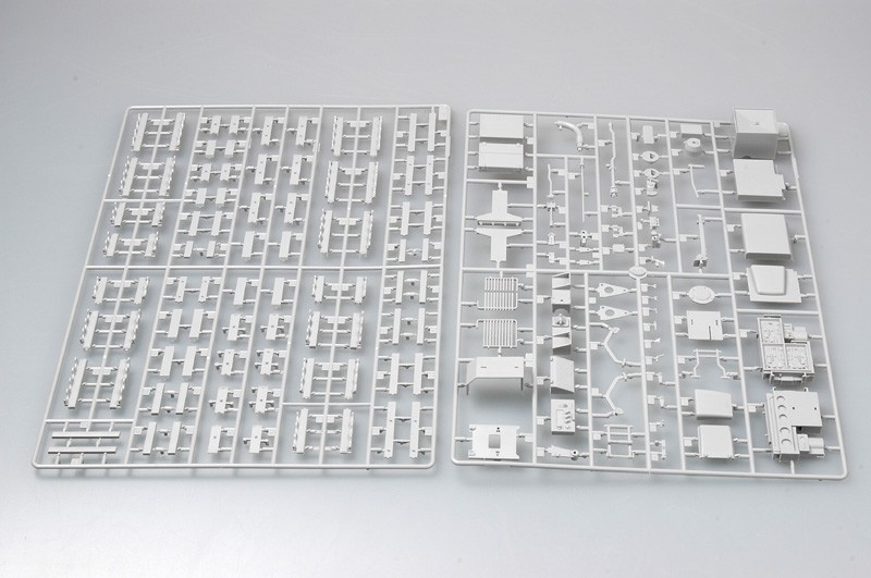 TIGER II PORSCHE W/INTERIOR 1/16ème – Image 19