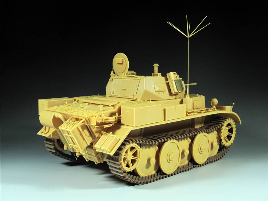 Panzerkampfwagen II Ausf.L “Luchs” (Sdkfz.123) Light Reconnaissance Tank, 9th Panzer Division – Image 4
