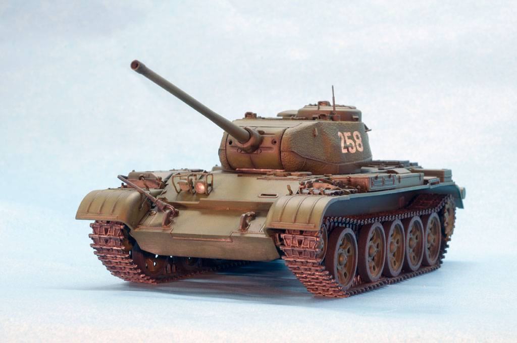 T-44M SOVIET MEDIUM TANK – Image 2