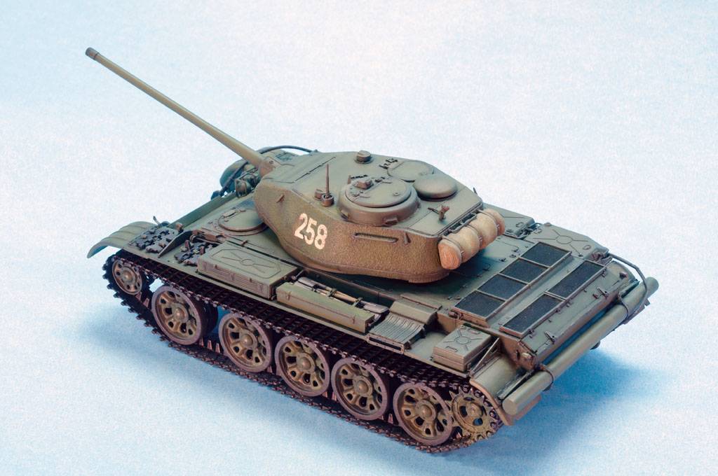 T-44M SOVIET MEDIUM TANK – Image 3