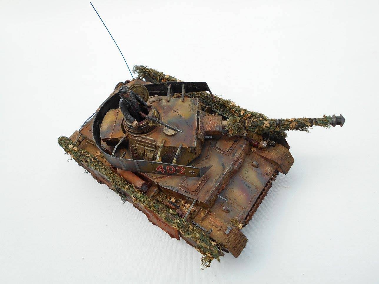 Panzer IV Ausf. H with Armor – Image 5