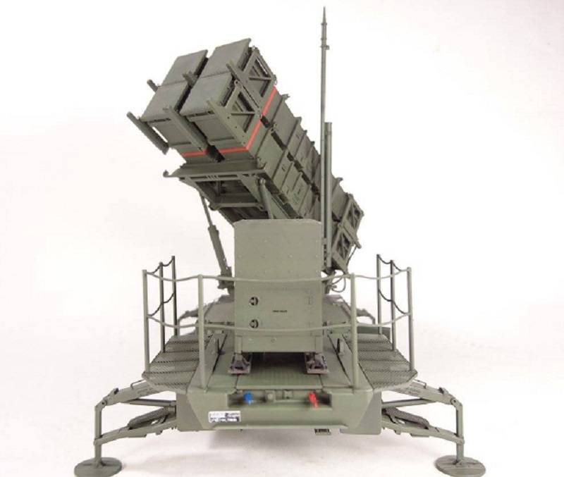 HEMTT M983 Tractor & M901 launching Station – Image 5