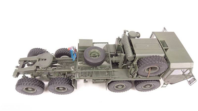 HEMTT M983 Tractor & M901 launching Station – Image 18