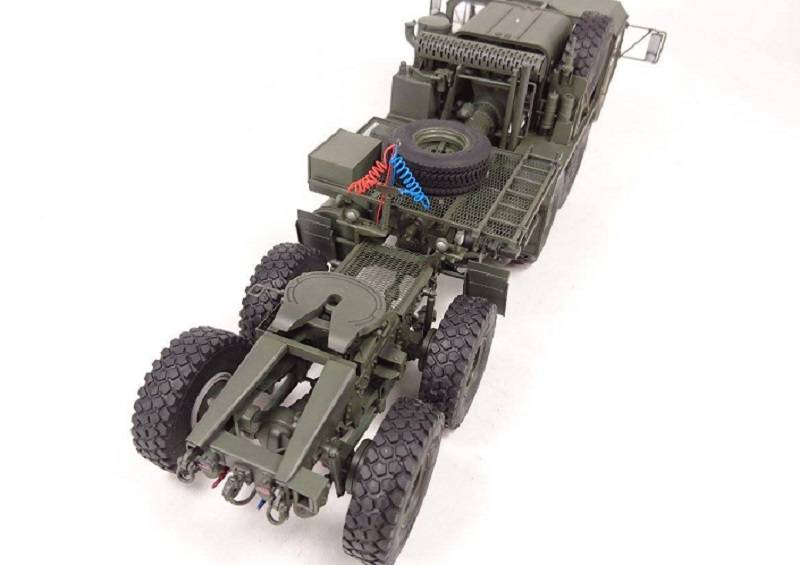 HEMTT M983 Tractor & M901 launching Station – Image 19