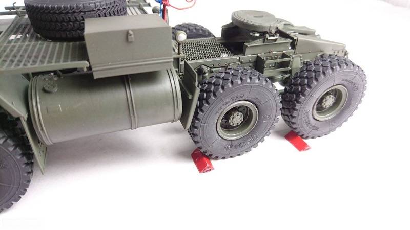 HEMTT M983 Tractor & M901 launching Station – Image 26