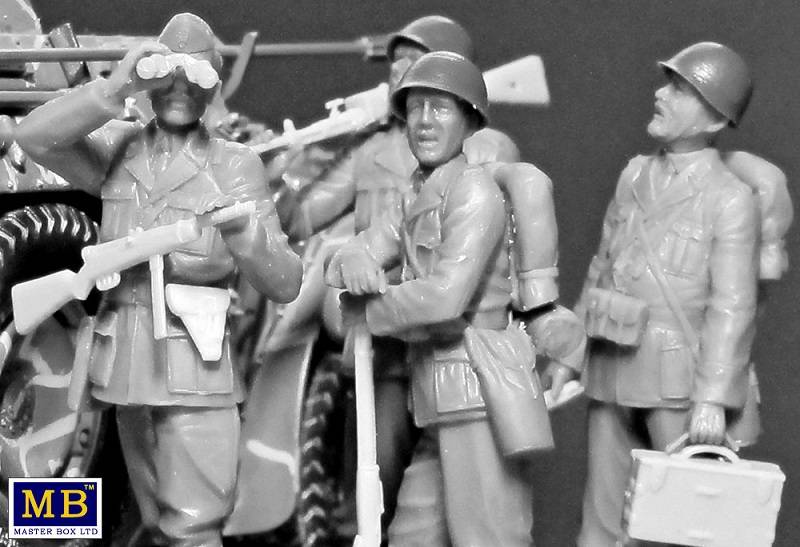 Italian Military Men WWII Era – Image 6