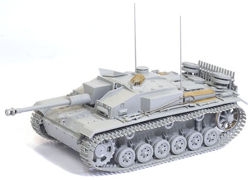 StuG.III Ausf.F/8 Late Production w/winter track – Image 3
