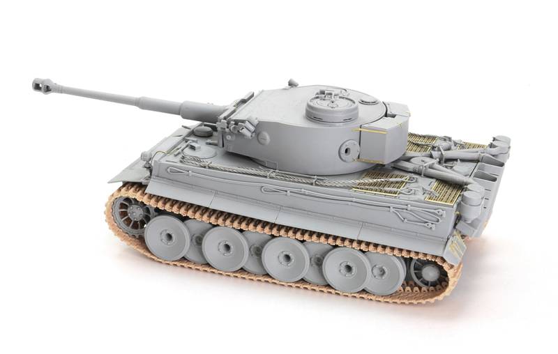 Pz.Kpfw.VI Ausf.E Sd.Kfz 181 Tiger 1 “Tunisian Initial” s.Pz.Abt.501 and Pz.Rgt.7 Tunisia 1942-43 – Image 4