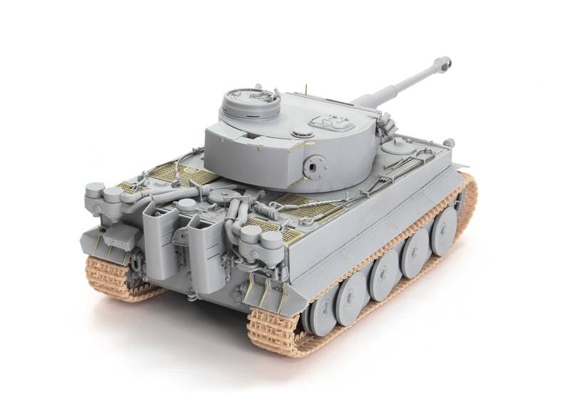 Pz.Kpfw.VI Ausf.E Sd.Kfz 181 Tiger 1 “Tunisian Initial” s.Pz.Abt.501 and Pz.Rgt.7 Tunisia 1942-43 – Image 6