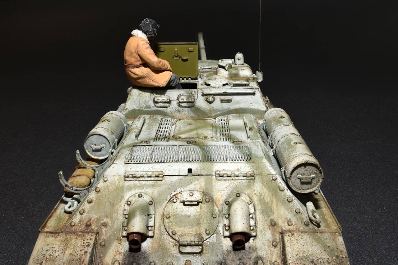 SU-85 SOVIET SPG Mod. 1943 w/CREW (Early Production) – Image 4