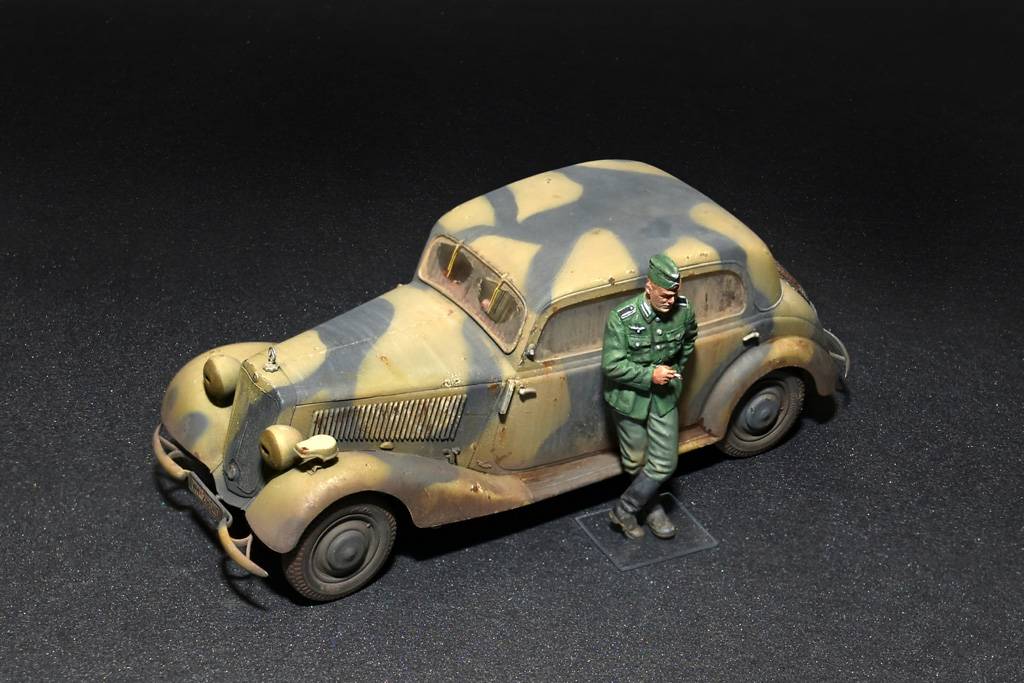 Personenwagen TYP 170V SALOON – Image 3