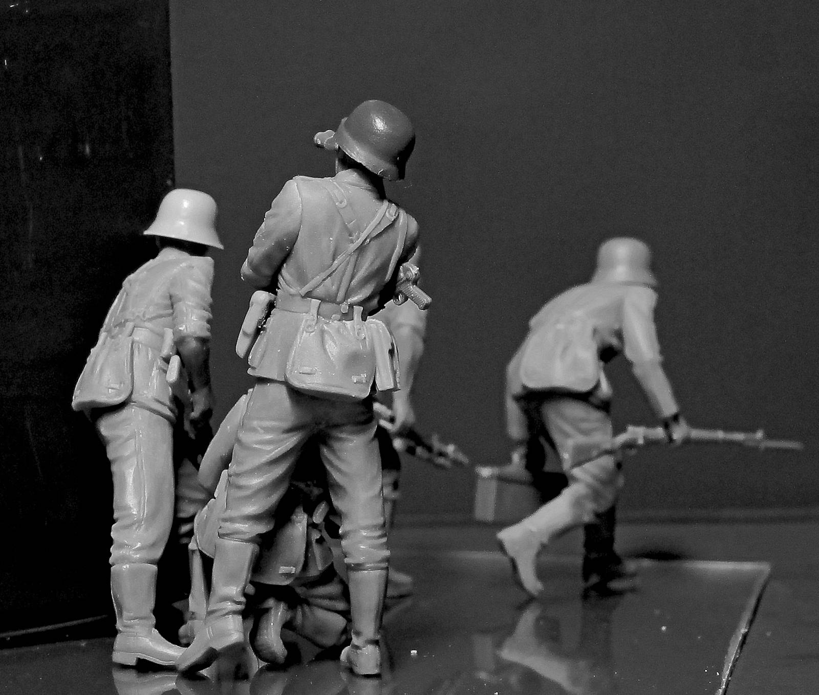 German Infantry WWII era Early period – Image 6