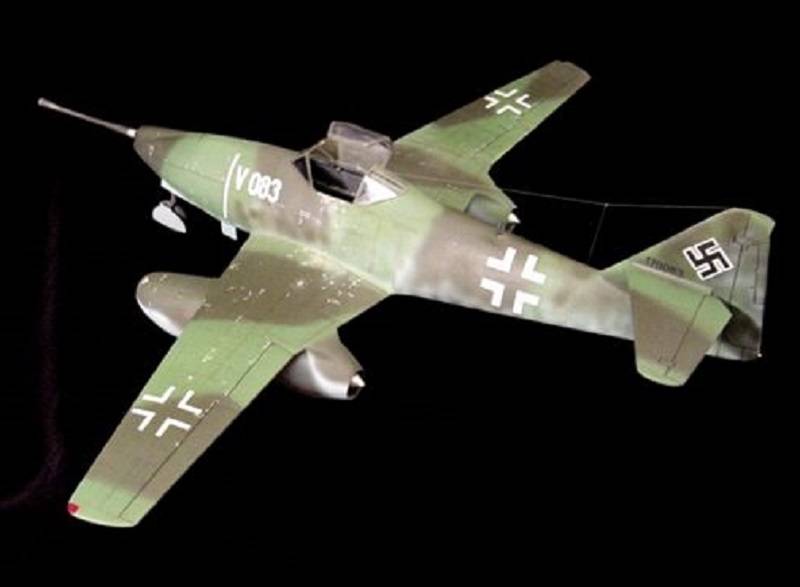 Me 262 A-1a Kanonenvogel/Aufklär – Image 2
