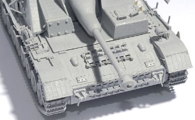 Sd.Kfz.167 StuG.IV Early Production w/Zimmerit – Image 11
