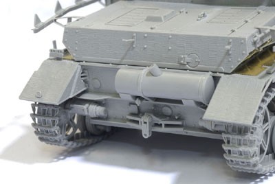 Sd.Kfz.167 StuG.IV Early Production w/Zimmerit – Image 12