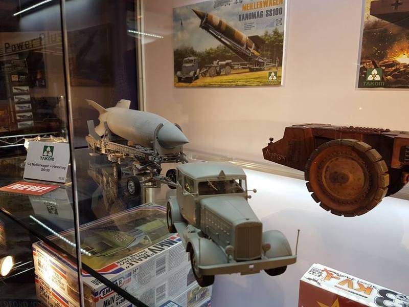 V-2 Rocket Meillerwagen Hanomag SS100 WWII German V-2 Rocket Transporter/Erector – Image 3