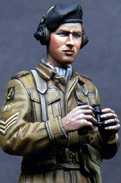 British RAC AFV Crew 2 – Image 2
