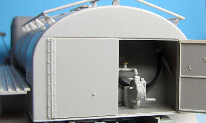 CMP C60L Petrol Tank Truck Cab13 – Image 18