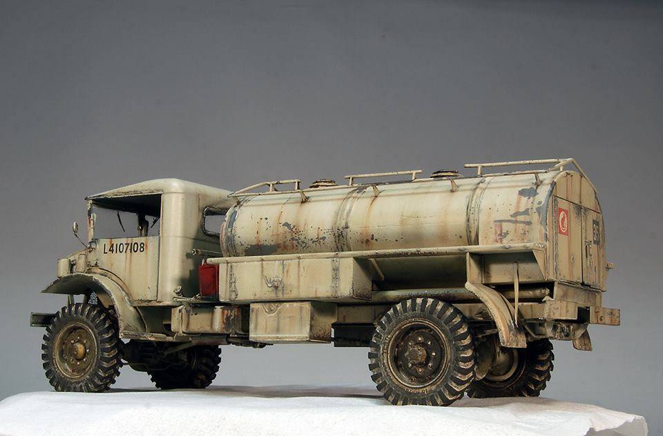 CMP C60L Petrol Tank Truck Cab13 – Image 13