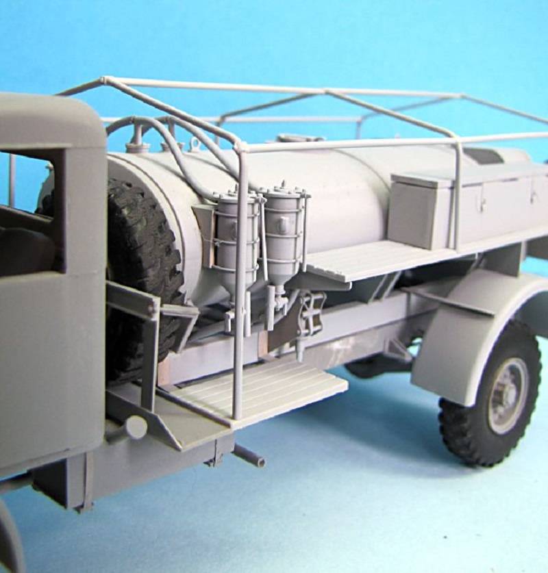 CMP C60L Water truck Cab13 – Image 5